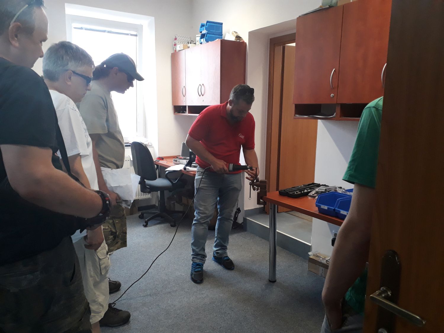 otevírací technika