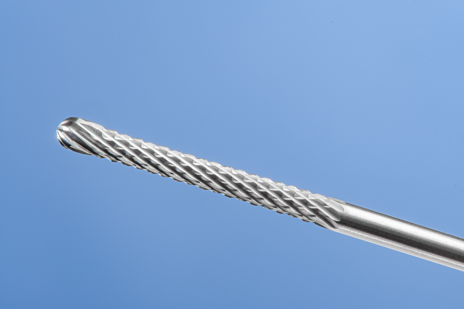 Magi Burr - hrot ve tvaru kapky