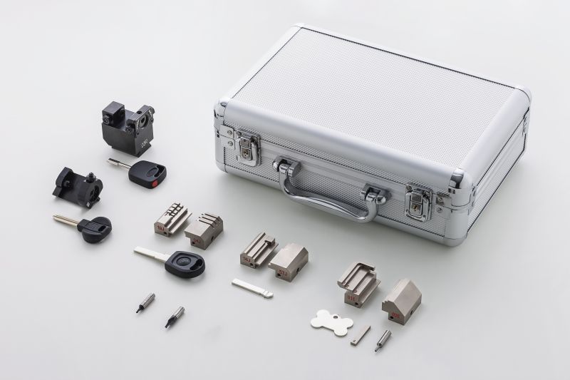 kufřík s příslušenstvím